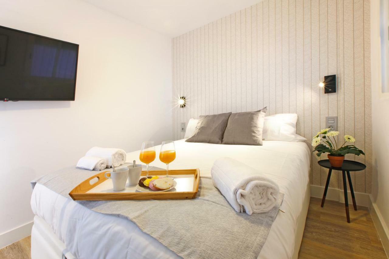 Picasso Boutique Apartment Torremolinos Ngoại thất bức ảnh